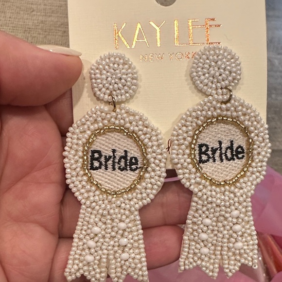 Kay Lee Jewelry - White 'Bride' Beaded Dangle Earrings